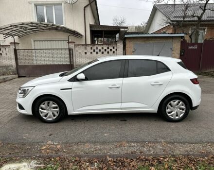 Белый Рено 10, объемом двигателя 1.5 л и пробегом 82 тыс. км за 14200 $, фото 2 на Automoto.ua