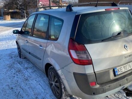 Серый Рено 10, объемом двигателя 1.9 л и пробегом 350 тыс. км за 4000 $, фото 1 на Automoto.ua