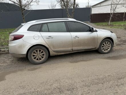 Сірий Рено 10, об'ємом двигуна 1.5 л та пробігом 300 тис. км за 4200 $, фото 1 на Automoto.ua