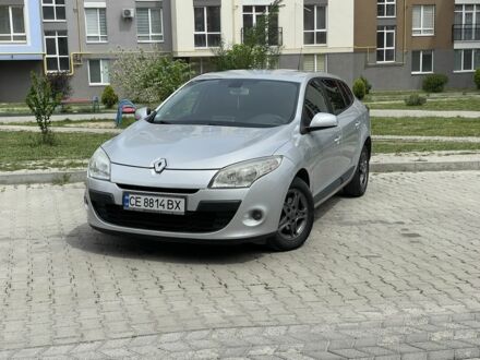 Серый Рено 10, объемом двигателя 1.5 л и пробегом 330 тыс. км за 5800 $, фото 1 на Automoto.ua