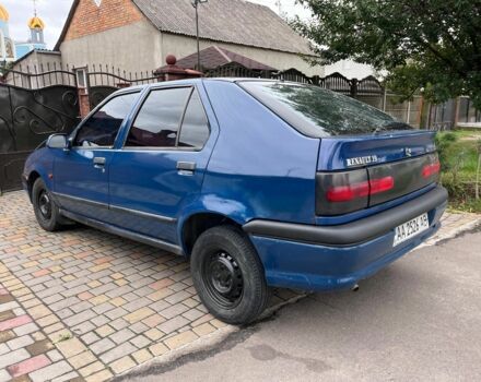 Синій Рено 10, об'ємом двигуна 1.8 л та пробігом 100 тис. км за 1150 $, фото 3 на Automoto.ua