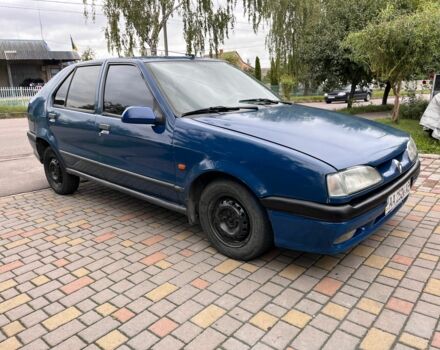 Синій Рено 10, об'ємом двигуна 1.8 л та пробігом 100 тис. км за 1150 $, фото 1 на Automoto.ua