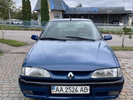 Синий Рено 10, объемом двигателя 1.8 л и пробегом 100 тыс. км за 1150 $, фото 1 на Automoto.ua