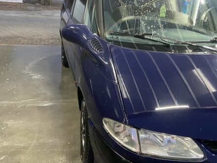 Рено 10 2001 у Запоріжжя на Automoto.ua Синій Рено 10, об'ємом двигуна 0 л та пробігом 100 тис. км за 2850 $, фото 1 на Automoto.ua