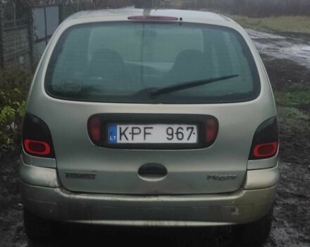 Зеленый Рено 10, объемом двигателя 1.9 л и пробегом 250 тыс. км за 952 $, фото 8 на Automoto.ua