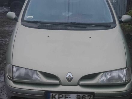 Зеленый Рено 10, объемом двигателя 1.9 л и пробегом 250 тыс. км за 952 $, фото 1 на Automoto.ua