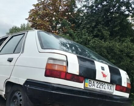 Белый Рено 11, объемом двигателя 0 л и пробегом 388 тыс. км за 402 $, фото 2 на Automoto.ua