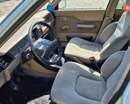 Белый Рено 11, объемом двигателя 1.7 л и пробегом 344 тыс. км за 1050 $, фото 21 на Automoto.ua