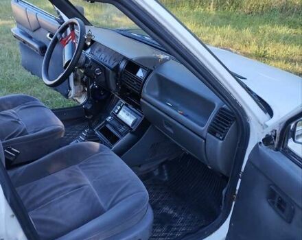 Белый Рено 11, объемом двигателя 1.4 л и пробегом 140 тыс. км за 500 $, фото 5 на Automoto.ua
