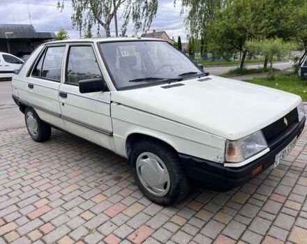 Белый Рено 11, объемом двигателя 1.4 л и пробегом 100 тыс. км за 900 $, фото 1 на Automoto.ua