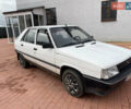 Білий Рено 11, об'ємом двигуна 1.39 л та пробігом 260 тис. км за 1100 $, фото 1 на Automoto.ua