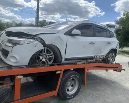 Белый Рено 11, объемом двигателя 1.5 л и пробегом 270 тыс. км за 3501 $, фото 1 на Automoto.ua