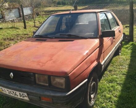Красный Рено 11, объемом двигателя 1.7 л и пробегом 280 тыс. км за 350 $, фото 1 на Automoto.ua