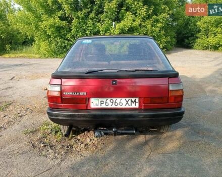 Красный Рено 11, объемом двигателя 1.6 л и пробегом 258 тыс. км за 799 $, фото 9 на Automoto.ua