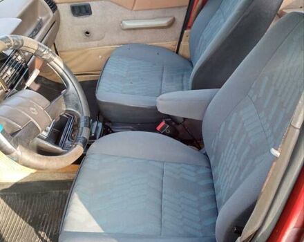 Красный Рено 11, объемом двигателя 1.6 л и пробегом 258 тыс. км за 799 $, фото 3 на Automoto.ua