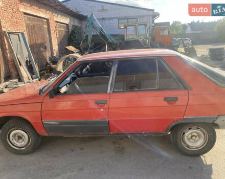 Червоний Рено 11, об'ємом двигуна 1.4 л та пробігом 333 тис. км за 400 $, фото 4 на Automoto.ua