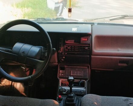 Красный Рено 11, объемом двигателя 1 л и пробегом 131 тыс. км за 192 $, фото 6 на Automoto.ua