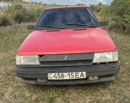 Красный Рено 11, объемом двигателя 1.4 л и пробегом 250 тыс. км за 962 $, фото 2 на Automoto.ua