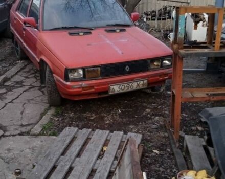 Красный Рено 11, объемом двигателя 0 л и пробегом 50 тыс. км за 358 $, фото 3 на Automoto.ua