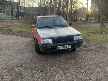 Рено 11 1984 у Кропивницькому (Кіровограді) на Automoto.ua Червоний Рено 11, об'ємом двигуна 1.7 л та пробігом 333 тис. км за 1000 $, фото 1 на Automoto.ua