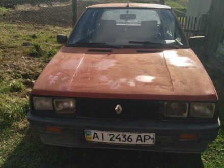 Красный Рено 11, объемом двигателя 1.7 л и пробегом 280 тыс. км за 350 $, фото 1 на Automoto.ua