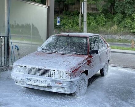 Красный Рено 11, объемом двигателя 1.8 л и пробегом 135 тыс. км за 600 $, фото 1 на Automoto.ua