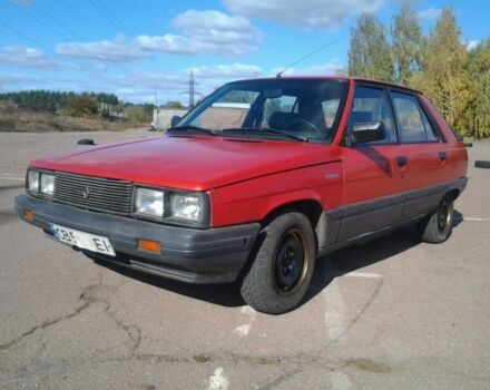 Красный Рено 11, объемом двигателя 0 л и пробегом 200 тыс. км за 35000 $, фото 1 на Automoto.ua