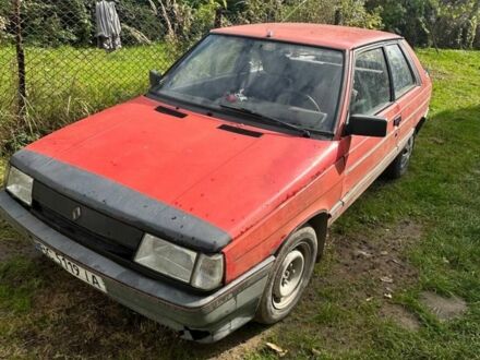 Рено 11 1987 в Львове на Automoto.ua Красный Рено 11, объемом двигателя 1.4 л и пробегом 200 тыс. км за 288 $, фото 1 на Automoto.ua