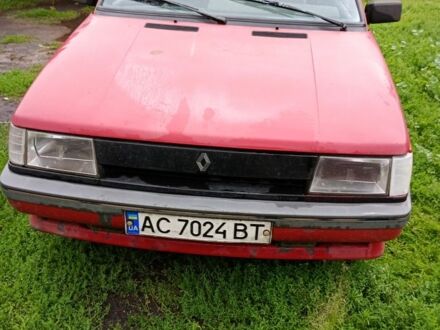 Красный Рено 11, объемом двигателя 1.4 л и пробегом 1 тыс. км за 500 $, фото 1 на Automoto.ua
