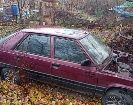 Красный Рено 11, объемом двигателя 0 л и пробегом 800 тыс. км за 357 $, фото 1 на Automoto.ua