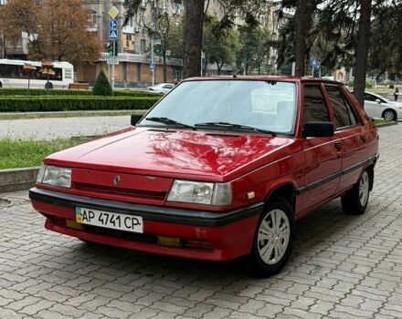 Красный Рено 11, объемом двигателя 1.72 л и пробегом 320 тыс. км за 850 $, фото 1 на Automoto.ua