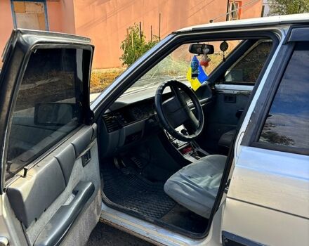 Серый Рено 11, объемом двигателя 17 л и пробегом 267 тыс. км за 800 $, фото 2 на Automoto.ua