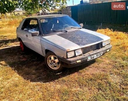 Серый Рено 11, объемом двигателя 1.8 л и пробегом 132 тыс. км за 500 $, фото 3 на Automoto.ua