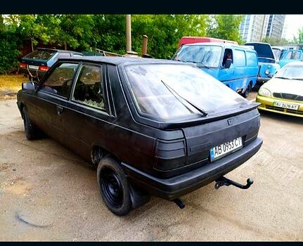 Сірий Рено 11, об'ємом двигуна 1.4 л та пробігом 258 тис. км за 400 $, фото 2 на Automoto.ua