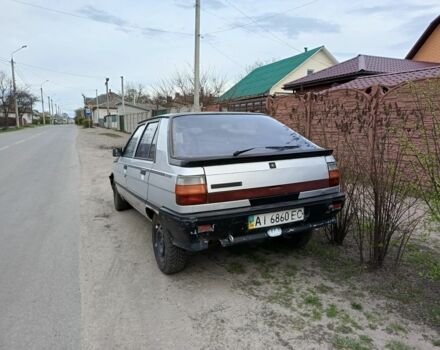 Серый Рено 11, объемом двигателя 0 л и пробегом 300 тыс. км за 400 $, фото 2 на Automoto.ua