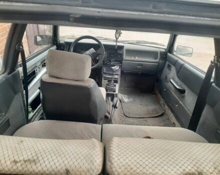 Серый Рено 11, объемом двигателя 1.6 л и пробегом 250 тыс. км за 284 $, фото 2 на Automoto.ua