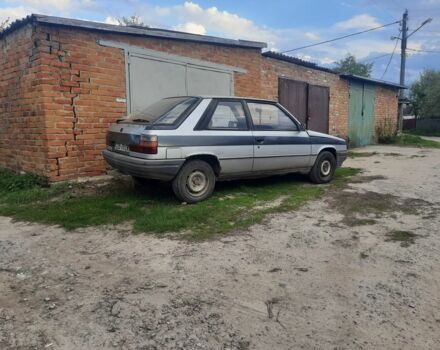 Серый Рено 11, объемом двигателя 1.6 л и пробегом 250 тыс. км за 284 $, фото 4 на Automoto.ua