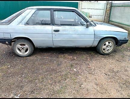 Рено 11 1986 в Доброслав (Коминтерновское) на Automoto.ua Серый Рено 11, объемом двигателя 18 л и пробегом 0 тыс. км за 500 $, фото 1 на Automoto.ua