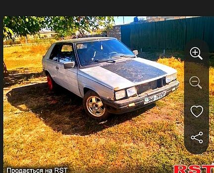 Серый Рено 11, объемом двигателя 1.8 л и пробегом 100 тыс. км за 400 $, фото 1 на Automoto.ua