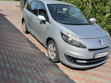 Рено 11 2011 в Красилове на Automoto.ua Серый Рено 11, объемом двигателя 1.5 л и пробегом 263 тыс. км за 7500 $, фото 1 на Automoto.ua