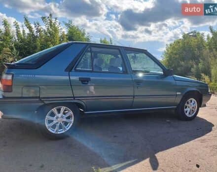 Зелений Рено 11, об'ємом двигуна 1.7 л та пробігом 178 тис. км за 3666 $, фото 8 на Automoto.ua
