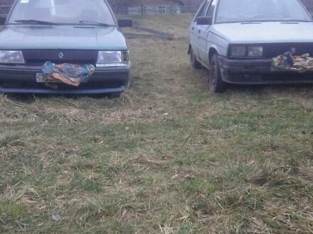 Рено 11 1988 у Трускавце на Automoto.ua Зелений Рено 11, об'ємом двигуна 1.4 л та пробігом 190 тис. км за 500 $, фото 1 на Automoto.ua