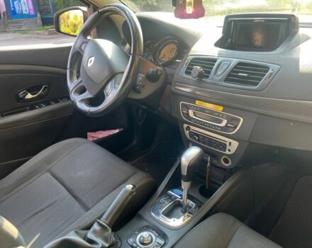 Белый Рено 12, объемом двигателя 1.5 л и пробегом 256 тыс. км за 7000 $, фото 5 на Automoto.ua