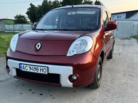 Рено 12 2012 у Луцьку на Automoto.ua Червоний Рено 12, об'ємом двигуна 1.6 л та пробігом 210 тис. км за 7500 $, фото 1 на Automoto.ua