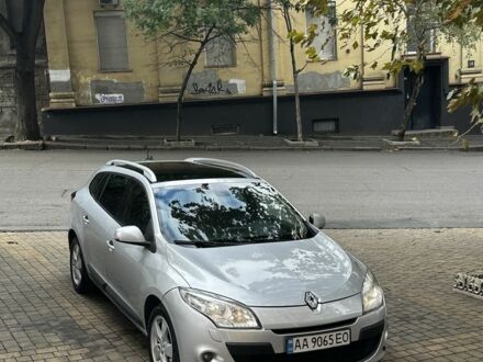Рено 14 2010 в Одессе на Automoto.ua Серый Рено 14, объемом двигателя 1.5 л и пробегом 246 тыс. км за 6500 $, фото 1 на Automoto.ua