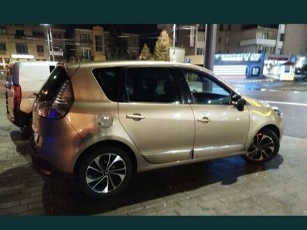 Рено 15 2015 в Луцке на Automoto.ua Коричневый Рено 15, объемом двигателя 0 л и пробегом 260 тыс. км за 10500 $, фото 1 на Automoto.ua