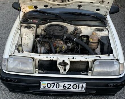 Білий Рено 19, об'ємом двигуна 1.4 л та пробігом 440 тис. км за 800 $, фото 5 на Automoto.ua
