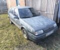 Белый Рено 19, объемом двигателя 1.4 л и пробегом 350 тыс. км за 452 $, фото 1 на Automoto.ua