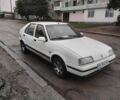 Белый Рено 19, объемом двигателя 1.4 л и пробегом 432 тыс. км за 700 $, фото 2 на Automoto.ua