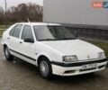 Білий Рено 19, об'ємом двигуна 1.8 л та пробігом 280 тис. км за 1200 $, фото 1 на Automoto.ua